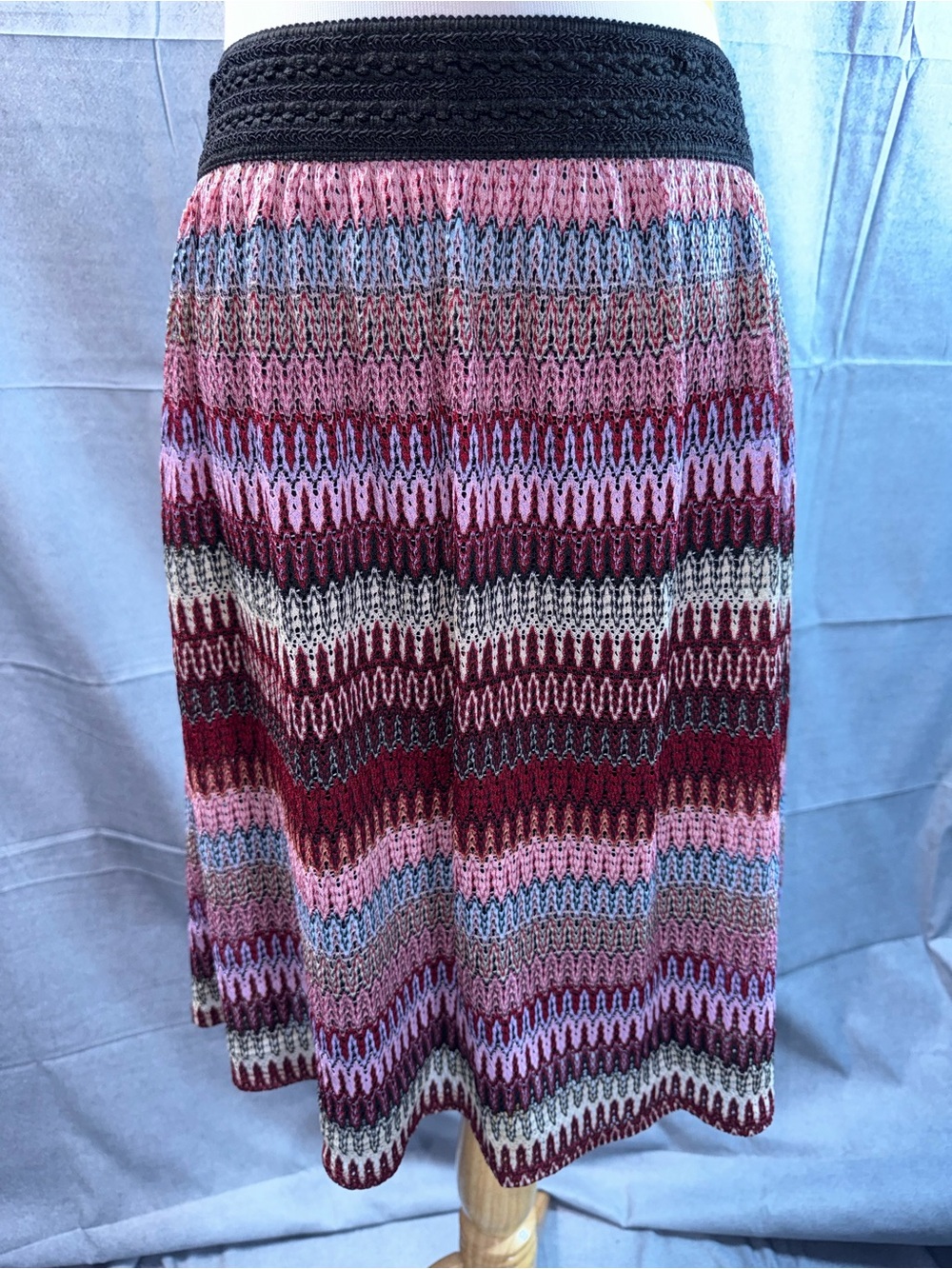 2093-GNW Multicolor Chevron Knit Skirt - Pink, Burgundy, Gray, Blue